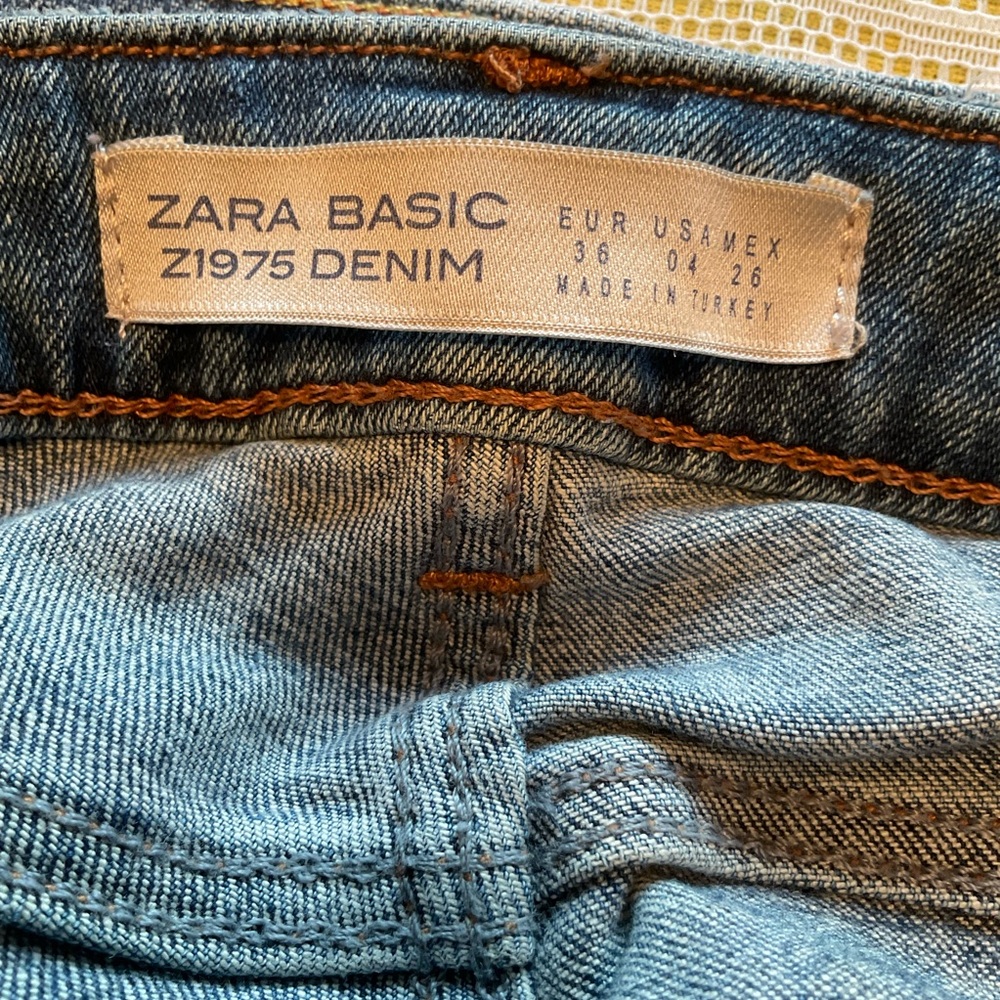 Zara Jeans with Red and White Side Stripe, Distressed and Frayed, 5-Pock… - Picture 9 of 11